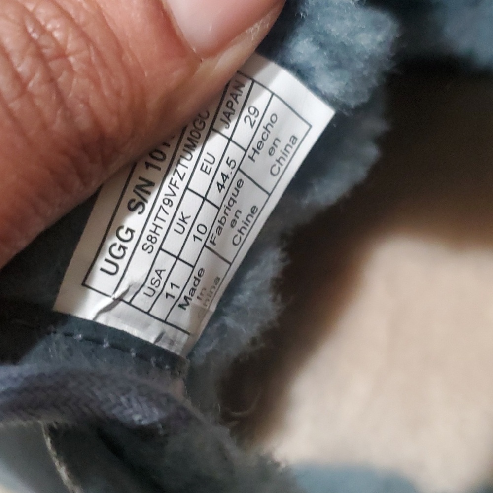 UGG Lace up boots Like new M11 - Picture 6 of 7